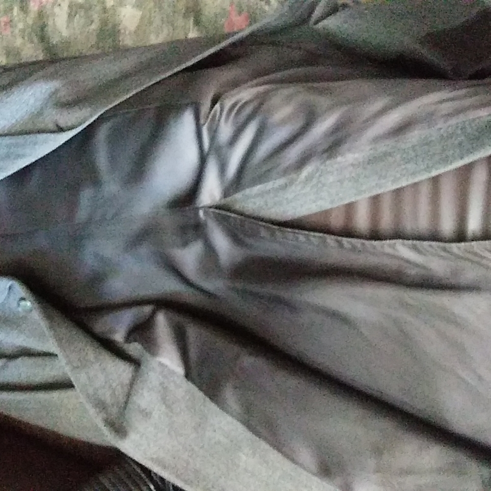Strathmore Coat - Picture 7 of 9